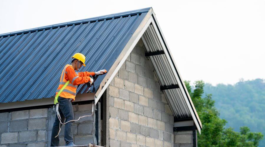 Expert Emergency Roof Repairs services in De Kalb, MO